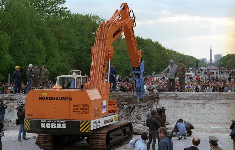 Demolition of the Berlin Wall at Brandenburg Gate, 20 April 1990