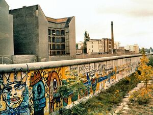 Blick auf die Boyenstraße von der Chausseestraße aus, 1989