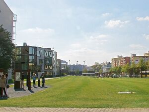 Gedenkstätte Berliner Mauer von der Ostseite aus gesehen, Bernauer Straße