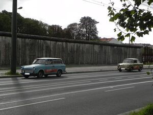 Originale Mauerreste an der Gedenkstätte, Bernauer Straße