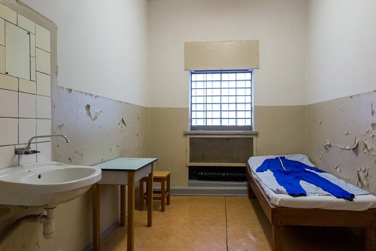 Cell in the former Stasi prison Hohenschönhausen