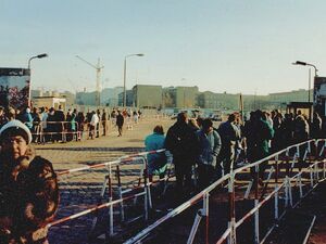 Überquerung nach West-Berlin nahe dem Potsdamer Platz, 1989