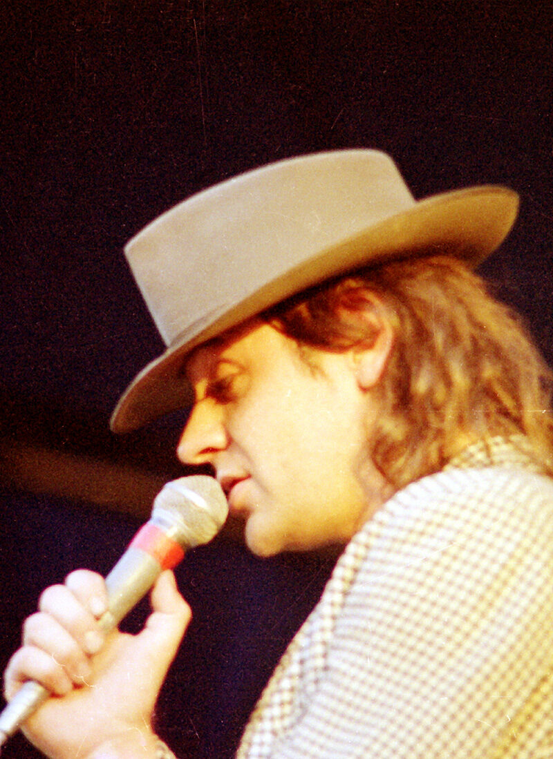 The West German rock singer Udo Lindenberg in his trademark hat, performing in 1987
