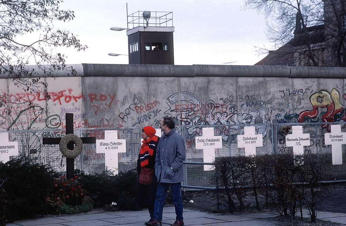 Weiße Kreuze, 1990