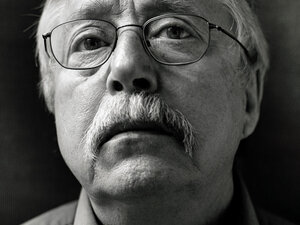 Un ritratto del cantautore della Germania Est Wolf Biermann