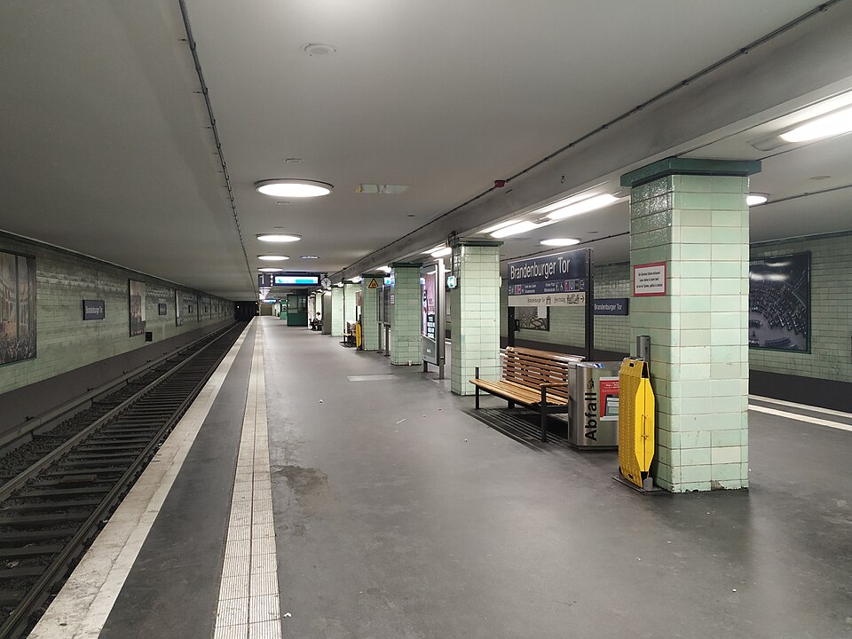 S-Bahnhof Brandenburger Tor
