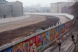 The Berlin Wall in Art: Graffiti, Murals and the East Side Gallery