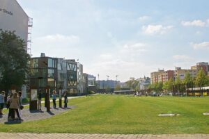 How to Visit the Berlin Wall in One Day