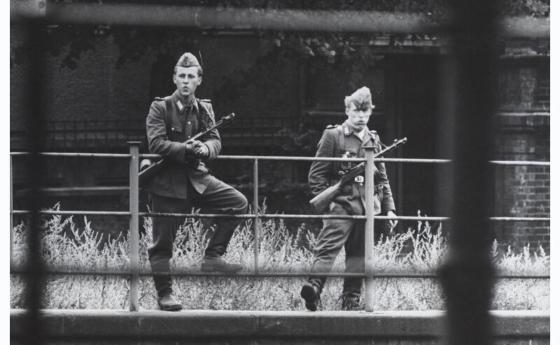 The Border Guards of the Berlin Wall: Conscripts, the Order to Shoot, and the Trials That Followed